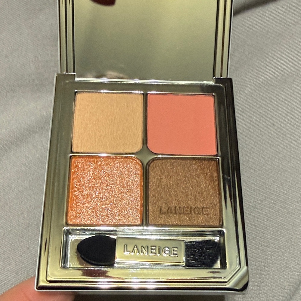 LANEIGE Radiant Eyeshadow Quad - Coral and Bronze Hues